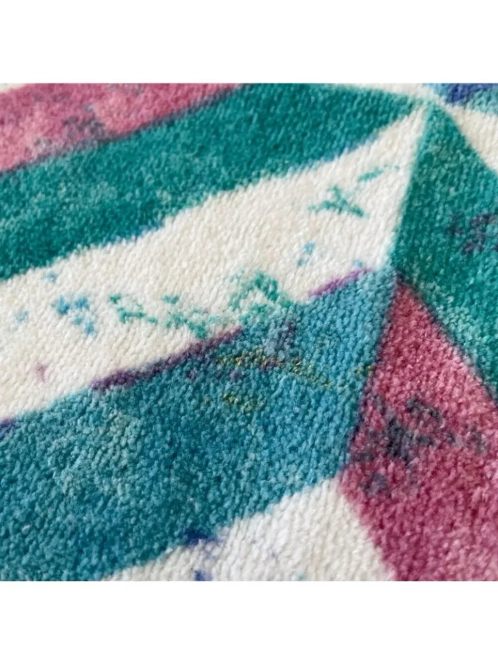 Vintage 80s Geometric Design Bathroom Towels Teal Pink White